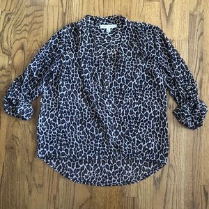 Larry Levine Leopard Print Cross Front Roll Tab Sleeve Blouse Women’s Sz. Small